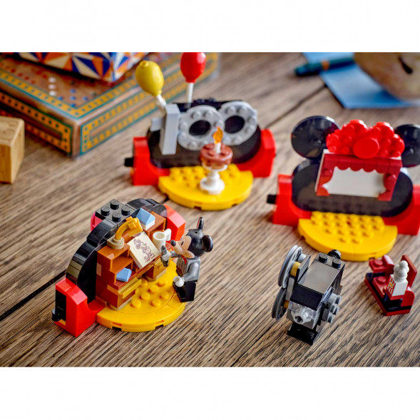 Конструктор LEGO Disney 40600 Празднование 100-летия Дисней в Нижнем Новгороде