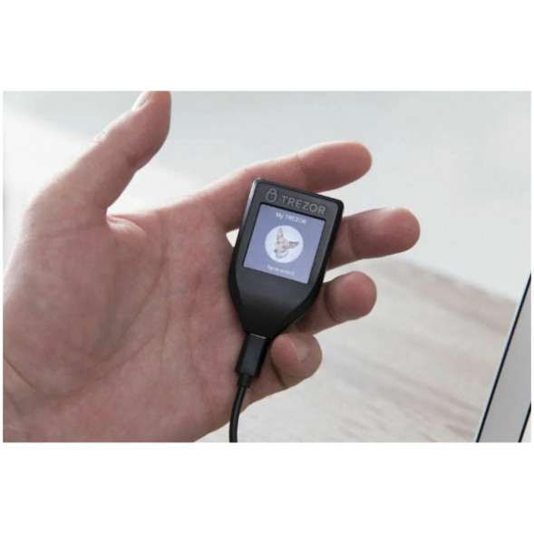 Аппаратный криптокошелек Trezor Model T в Нижнем Новгороде