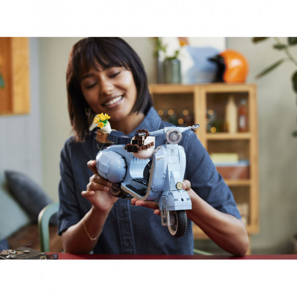 Конструктор LEGO Коллекционные наборы 10298 Vespa 125 в Нижнем Новгороде