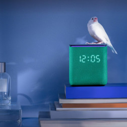 Умная колонка Яндекс Станция Миди с Алисой на YaGPT, изумрудный