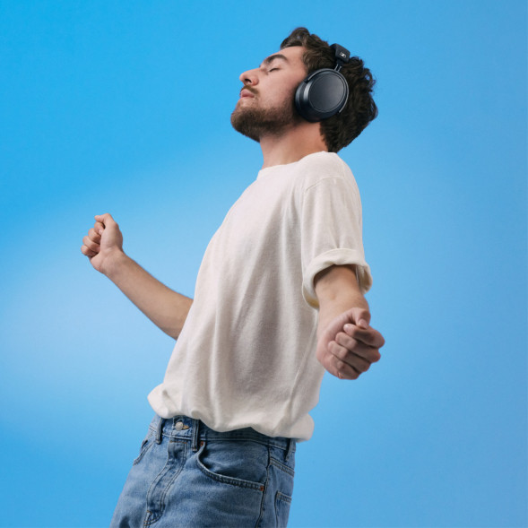 Беспроводные наушники Sennheiser Momentum 4 Wireless, Black в Нижнем Новгороде