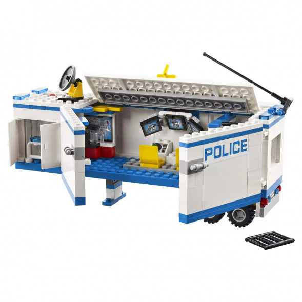 Конструктор LEGO City Police 60044 Выездной отряд полиции в Нижнем Новгороде